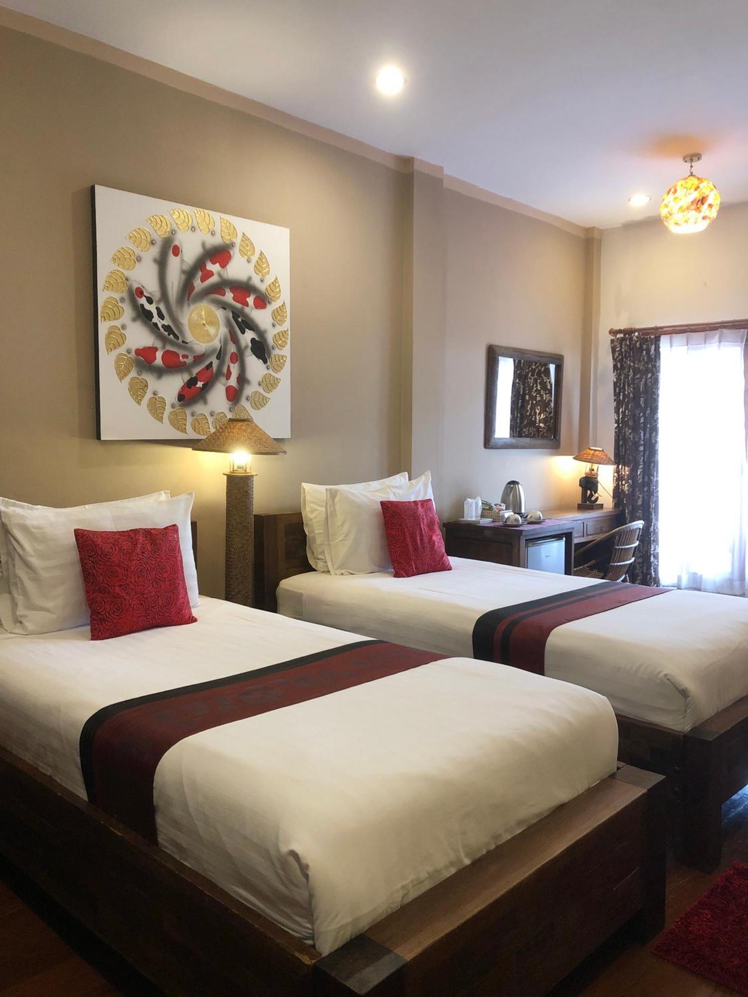 Thongran'S House Hotel Чиангмай Екстериор снимка